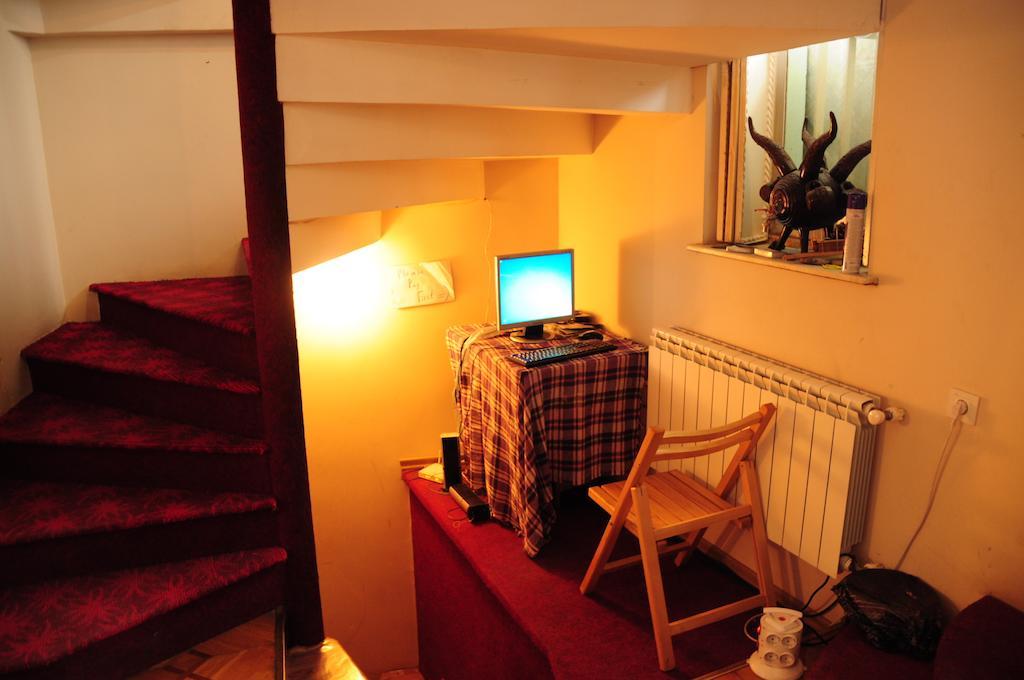 Tbilisi Friends Hostel Bagian luar foto