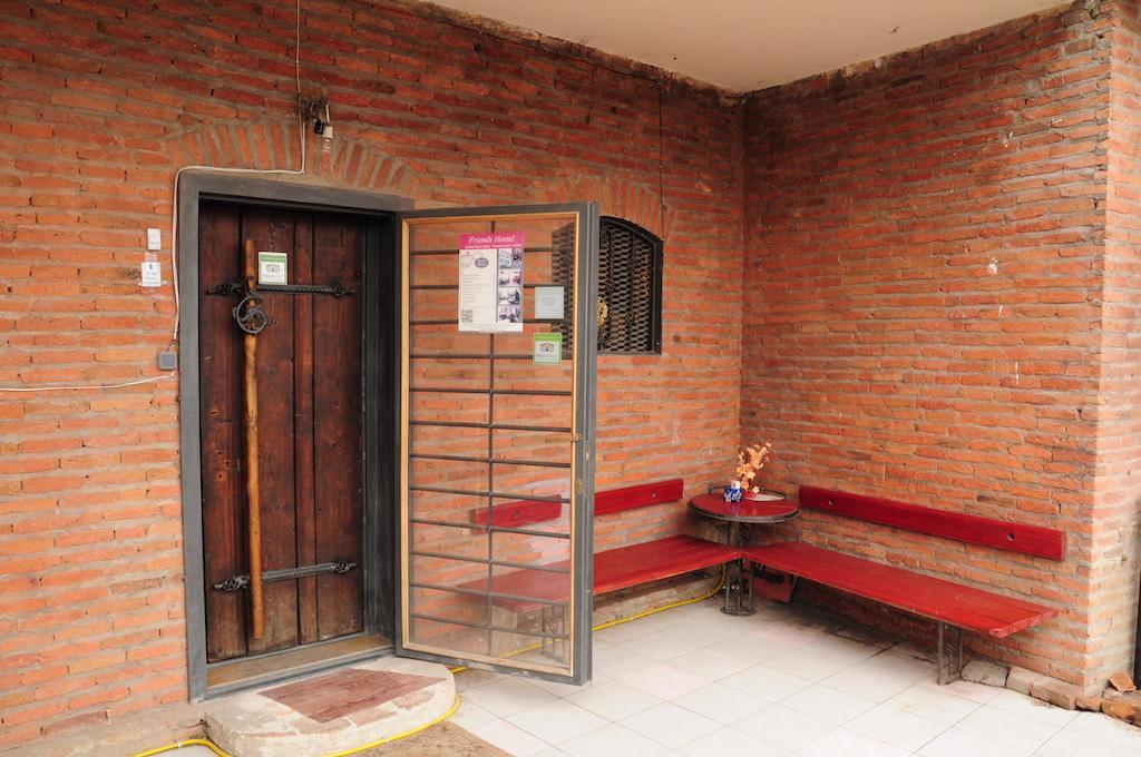 Tbilisi Friends Hostel Bagian luar foto