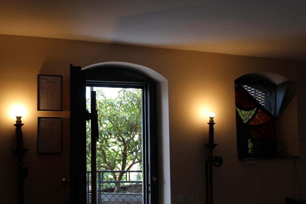 Tbilisi Friends Hostel Bagian luar foto
